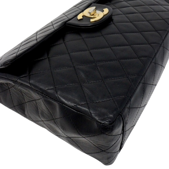 Chanel Vintage XL Maxi Flap in Black Lambskin - Picture 4 of 8